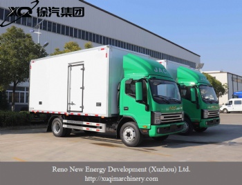 Light-duty refrigerated fresh-keeping truck