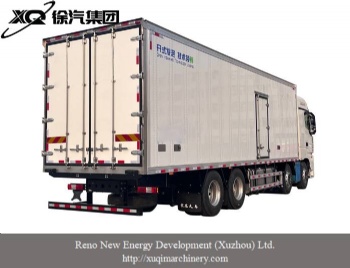 Heavy-duty and medium-sized meat refrigerated truck