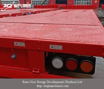 Low-floor semi-trailer truck GY